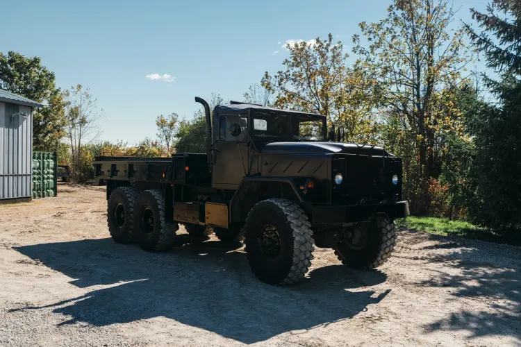 Blacked-Out Military Beast: 1999 BMY M925A2 photo 6