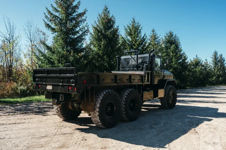 Blacked-Out Military Beast: 1999 BMY M925A2 photo 3