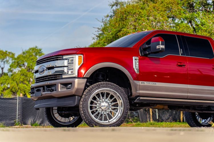 6.7L Powerstroke Diesel photo 3
