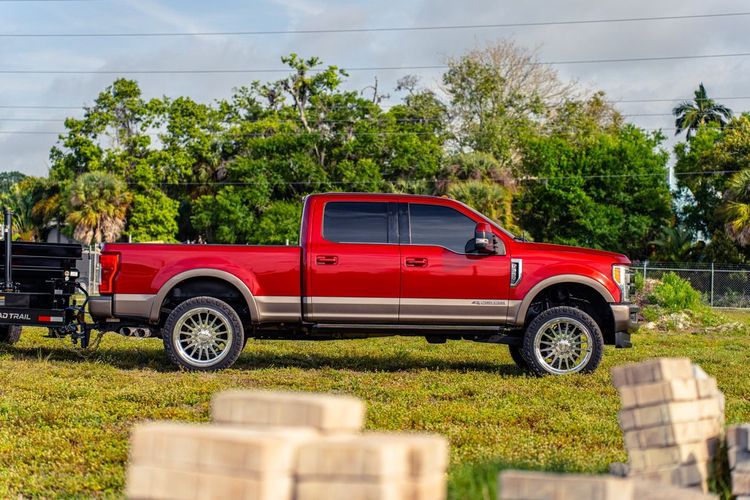 6.7L Powerstroke Diesel photo 5
