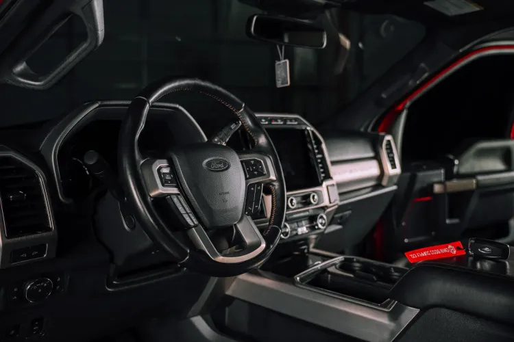 2022 Ford F450 Platinum (Powerstroke Diesel) photo 2