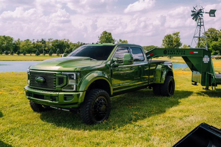 2022 Ford F450 Platinum (Powerstroke Diesel) photo 1