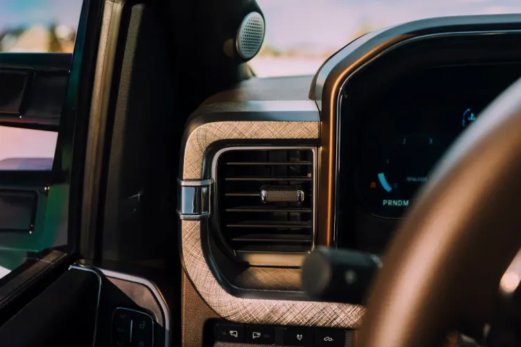 Two-Tone King Ranch Powerstroke photo 3