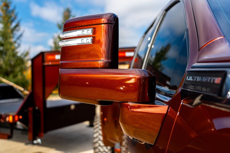 2024 GMC 3500 Denali Ultimate photo 2