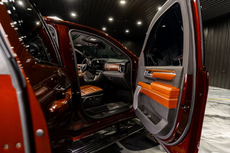 2024 GMC 3500 Denali Ultimate photo 5