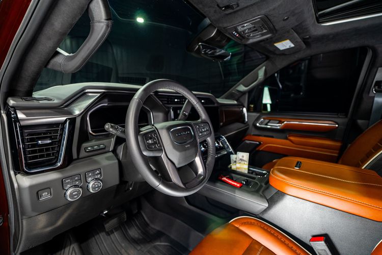 2024 GMC 3500 Denali Ultimate photo 9