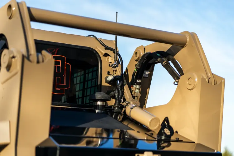 2025 26â Load Trail Hydraulic Tilt 14k photo 3